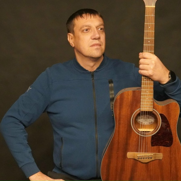 Обложка: Вячеслав Антонов - Вахтовик
