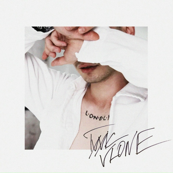 Обложка: TXXIC VLONE - Yah