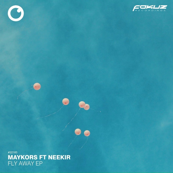 Обложка: Maykors, Neekir - Fly away