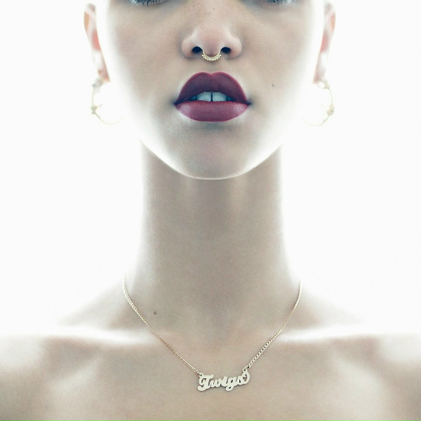 Обложка: FKA twigs - Ultraviolet