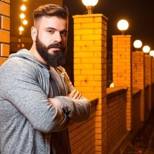 Обложка: ЭЛЬГЮН БАДАЛОВ feat. Дилеон - Лето