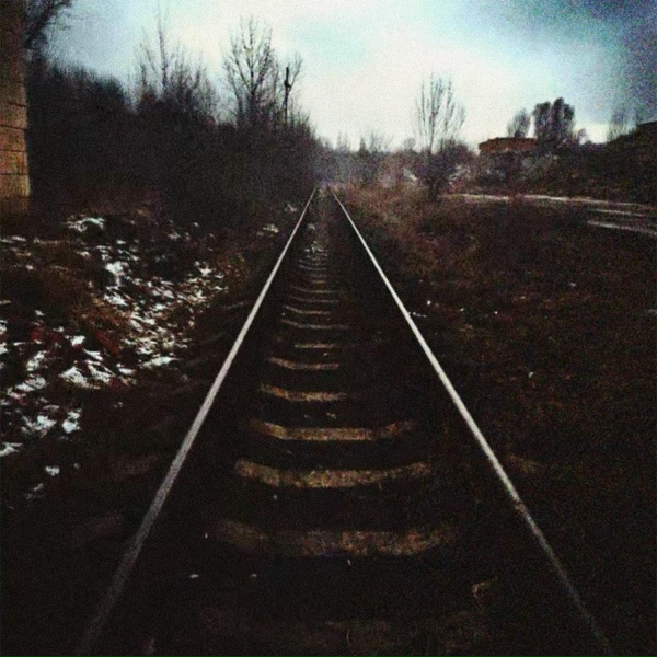 Обложка: Поларойд - рельсы