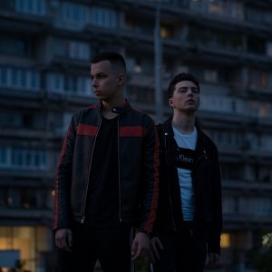Обложка: 410 - Балконы