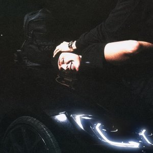 Обложка: YASMI - Хотя бы минуту