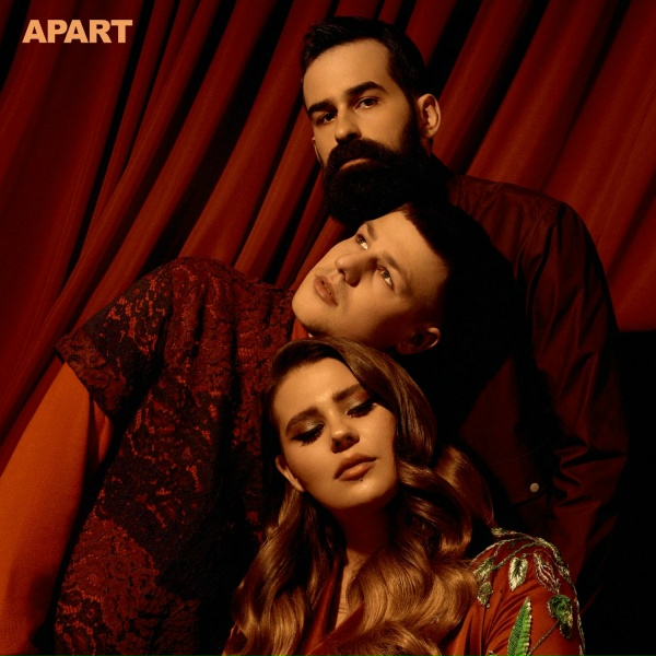 Обложка: KAZKA - Apart