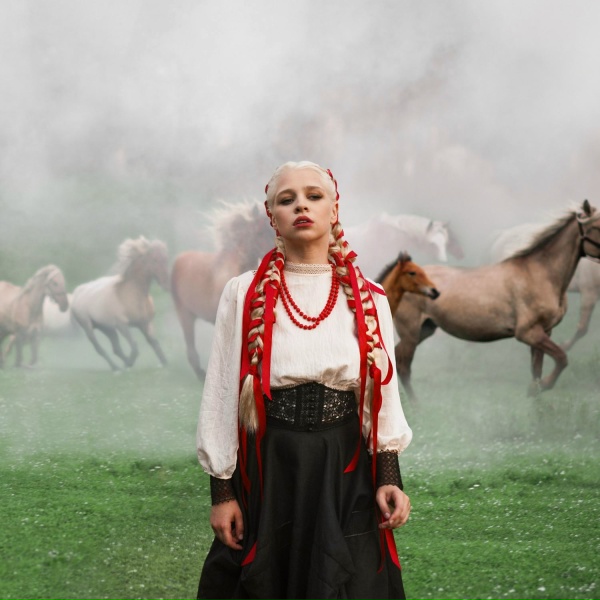 Обложка: POBEDA, OUTEN - ВСТАНУ С КОЛЕН