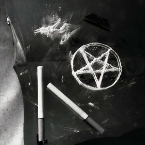 Обложка: CUPREOUS - Nicotine