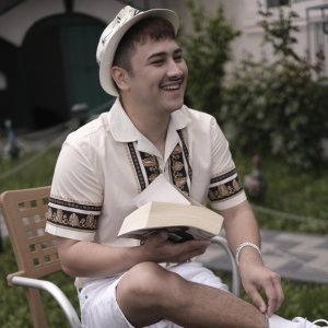 Обложка: Ahmed shad - Иностранец