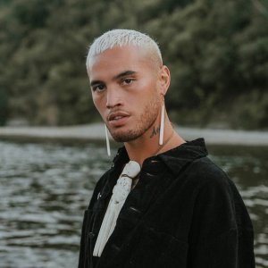 Обложка: Stan Walker - Loud