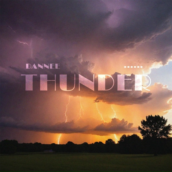 Обложка: DANNEE - THUNDER