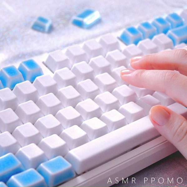 Обложка: ASMR PPOMO - Igloo (Lubed Bsun Raw Switches + Seramic Keycaps)
