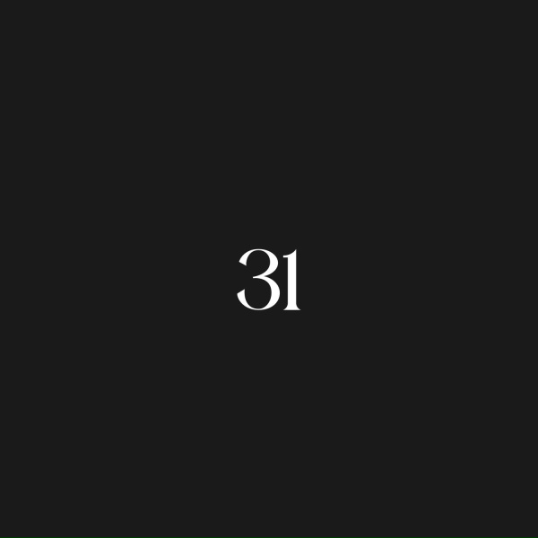 Обложка: POLINA CHILI - 31 мартобря