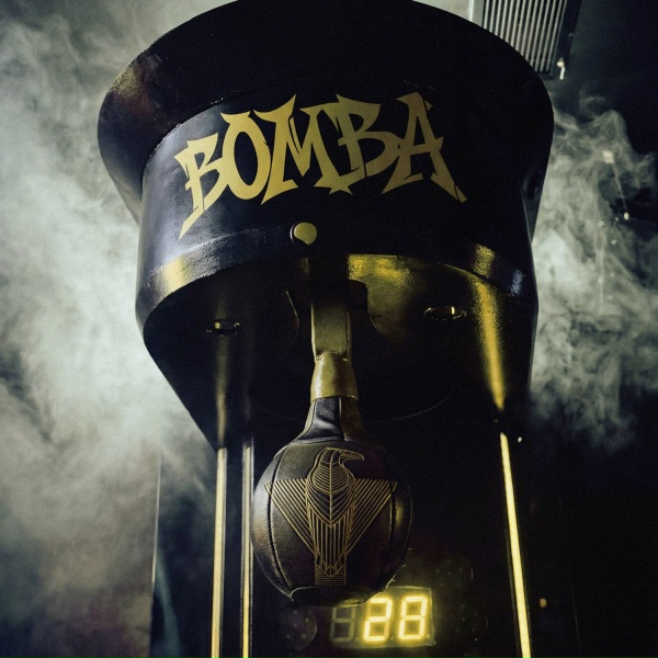 Обложка: RAF Camora, Lvbel C5 - BOMBA