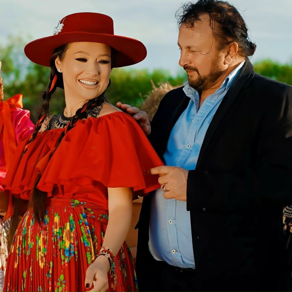 Обложка: Vlăduța Lupău, Sandu Ciorba - Ciocolata romaneasca