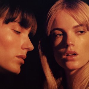 Обложка: Say Lou Lou - Love Is the Loneliest Place