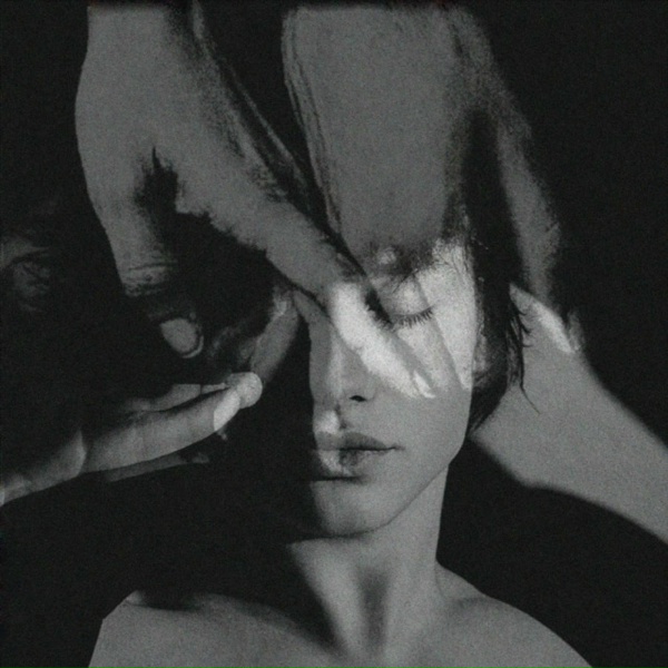 Обложка: lolwtfitsjake - The Crazy In Your Eyes