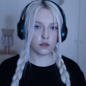 Обложка: Polina Poliakova - Mutter (Cover)