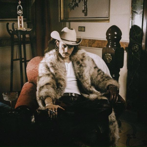 Обложка: AIDAN - Holy Water