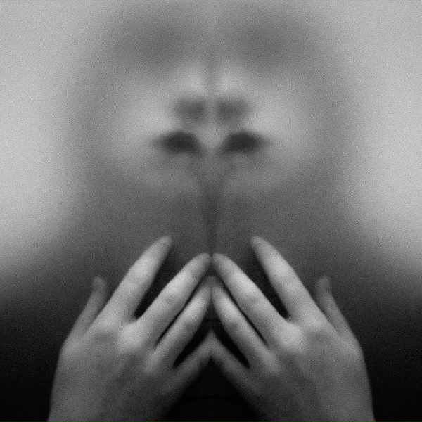 Обложка: Carol Anne McGowan - The Keening