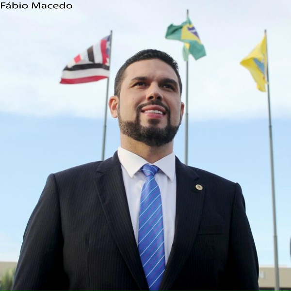 Обложка: Fábio Macedo - Fábio Macedo