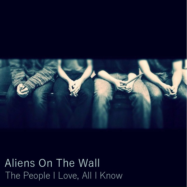 Фото: Aliens On The Wall