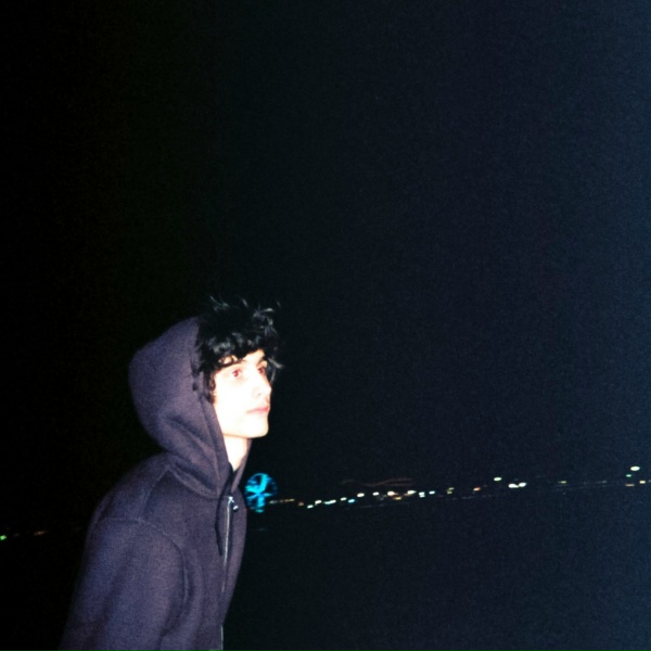 Обложка: sombr - never find u