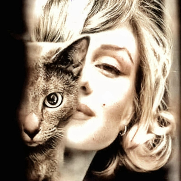 Обложка: Marilyn Monroe - When Love Goes Wrong