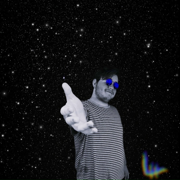 Обложка: Liam Henson - Lightyears Away