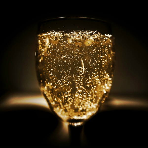 Обложка: Austin Farwell - Champagne