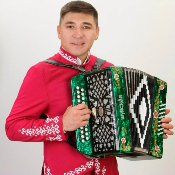 Обложка: Михаил Веселов - Вашлийме йӧратымаш