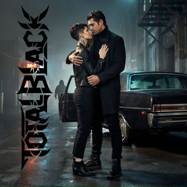Обложка: TotalBlack - Хули хулиганка