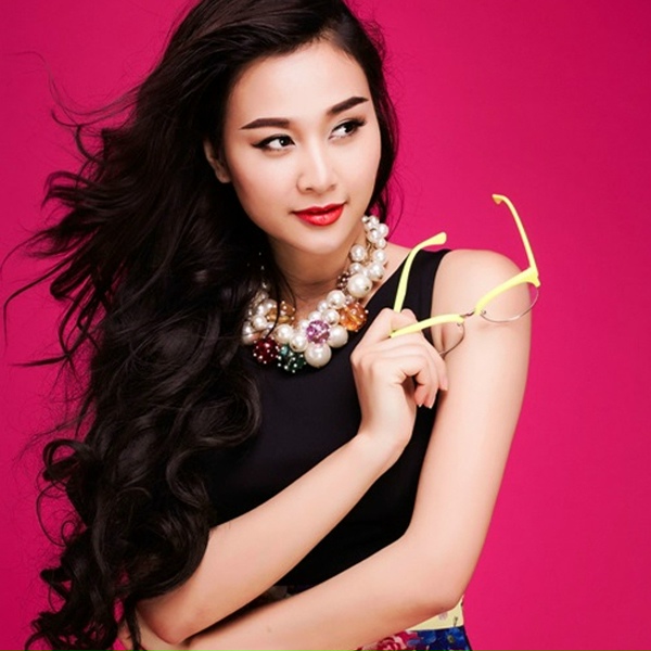 Обложка: Ha Thuy Anh - Hoai Niem Chon Sau