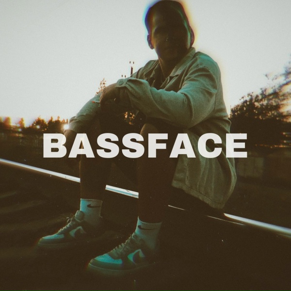 Обложка: DEWAR - Bassface
