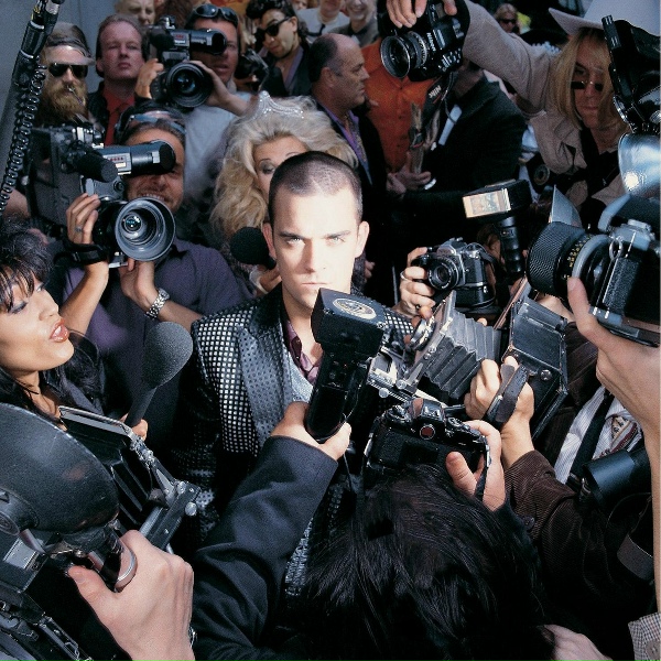 Обложка: Robbie Williams - Let Me Entertain You
