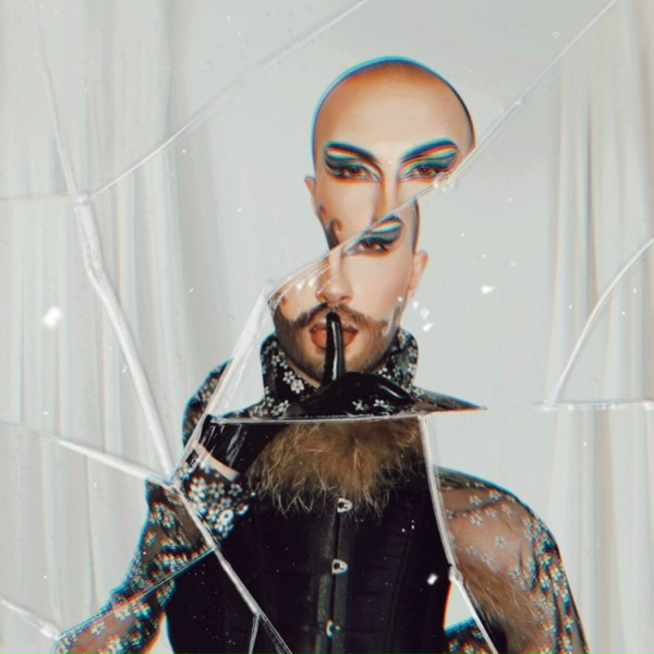Обложка: Borisyan - Shadows Lurk Beneath